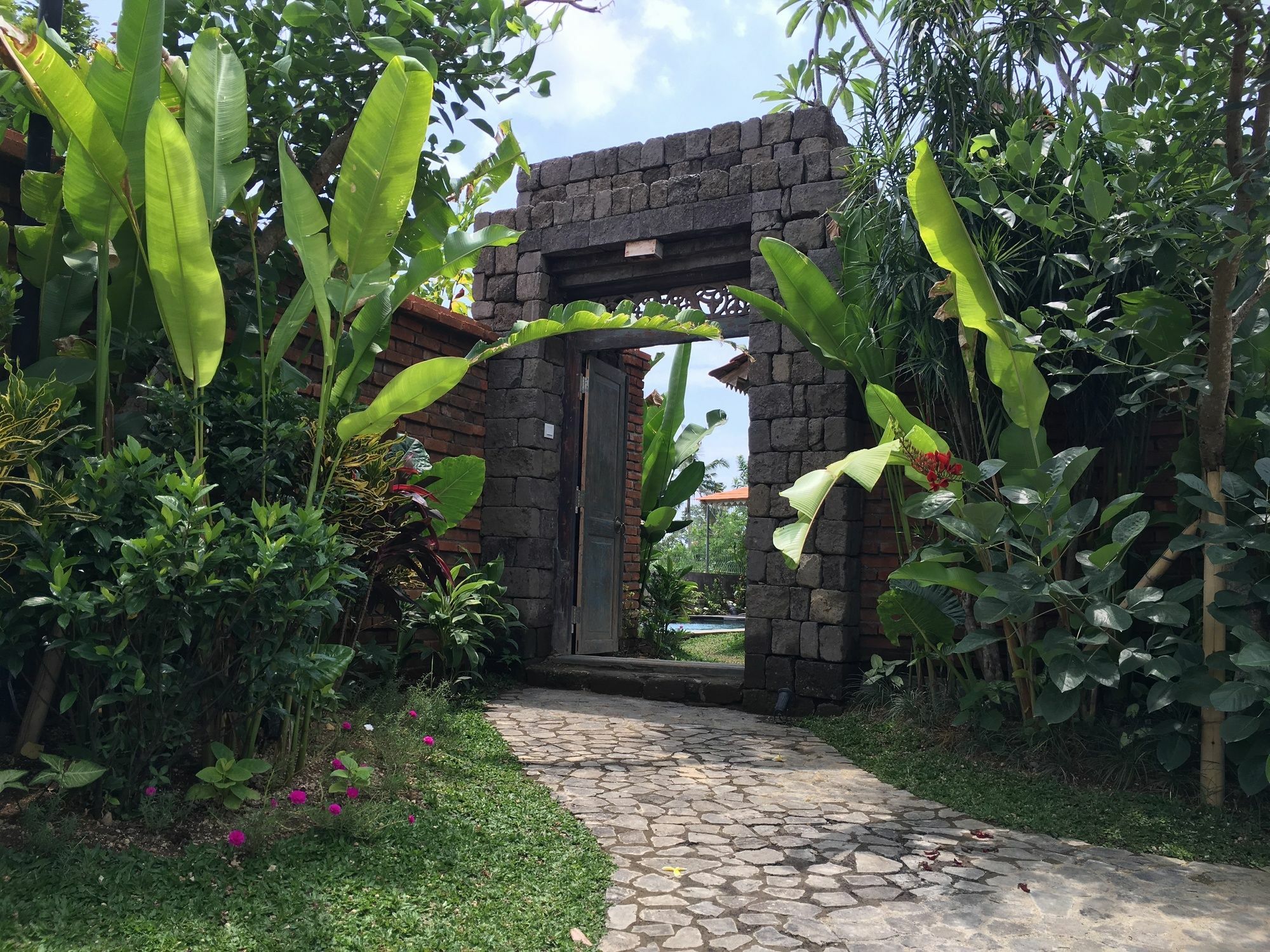Suarti Boutique Village Ubud Exterior foto